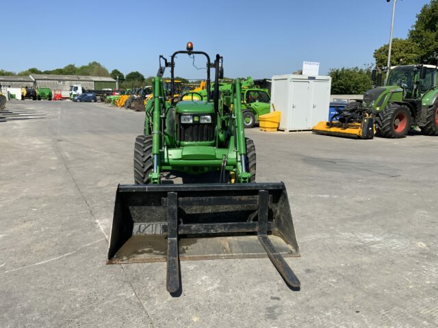 John Deere 5050E Compact Tractor (ST23330)