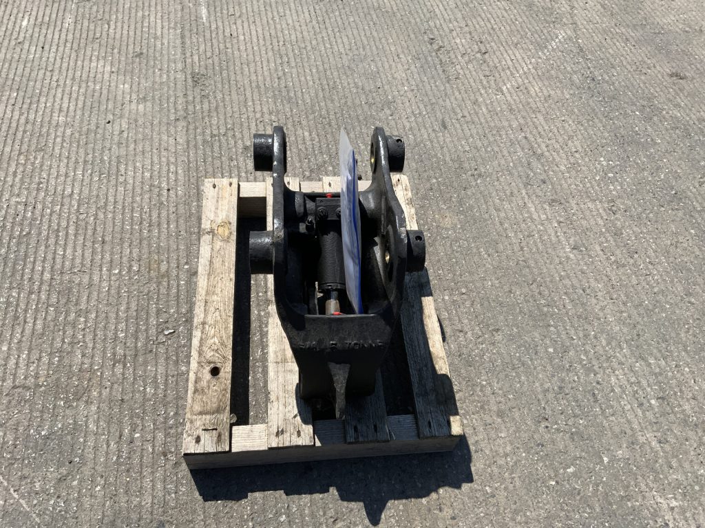 Unused Miller Hydraulic Q Hitch