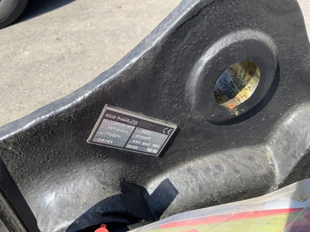 Unused Miller Hydraulic Q Hitch