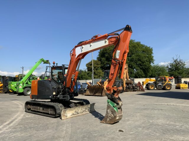 Hitachi Zaxis 85 USB - 5A Digger (ST23301)