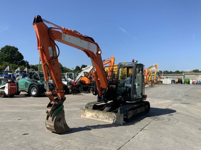 Hitachi Zaxis 85 USB - 5A Digger (ST23301)