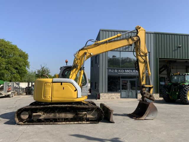 New Holland E135 SR Digger (ST22211)