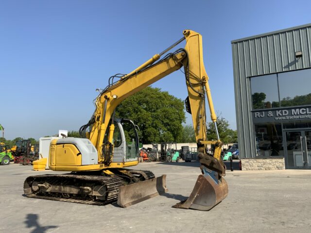 New Holland E135 SR Digger (ST22211)