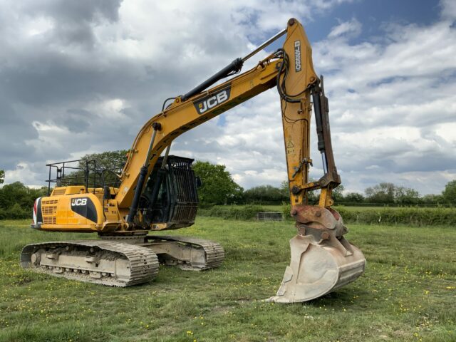 JCB JS260 XD Digger (ST22562)