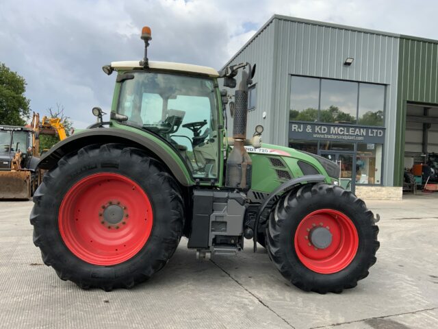 Fendt 720 Profi Plus Tractor (ST23132)