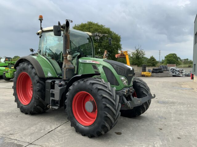 Fendt 720 Profi Plus Tractor (ST23132)
