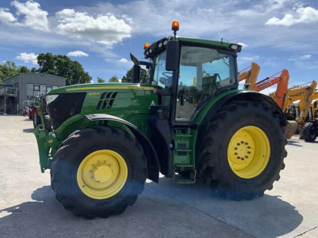 John Deere 6215R Tractor (ST23353)