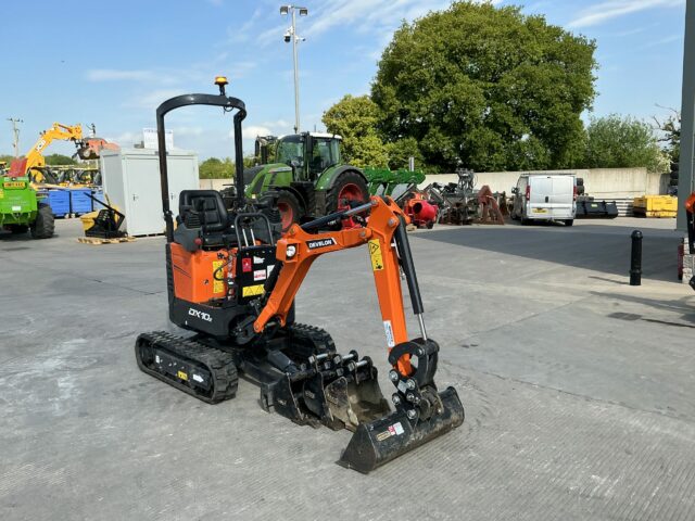Develon DX10Z Micro Digger (ST23364)