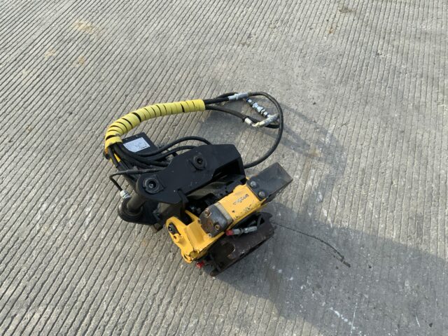 Engcon EC02-S30/150 Rotating Quick Hitch