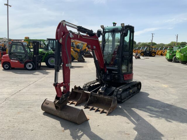 Yanmar Vio 27-6 Digger (ST23109)