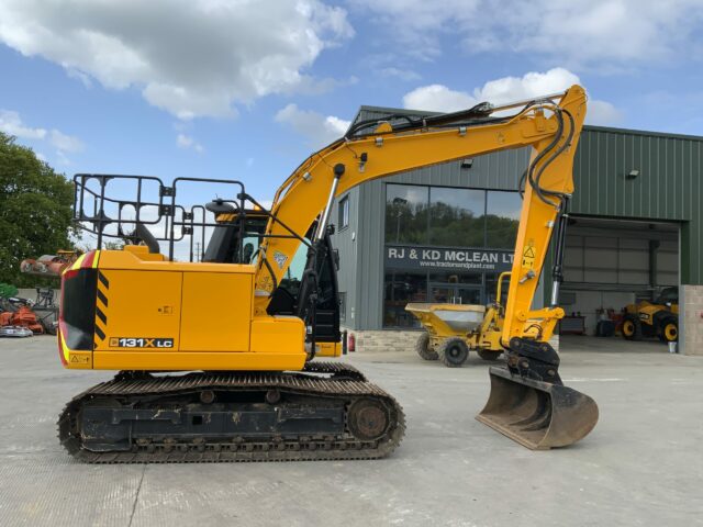 JCB 131X LC Digger (ST23102)
