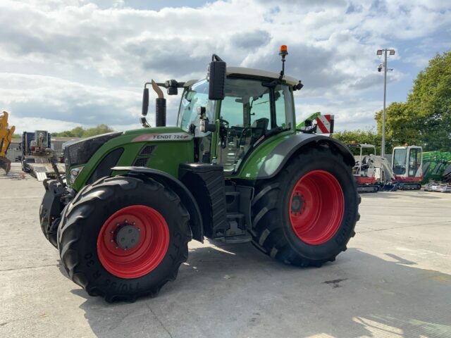 Fendt 724 Profi Plus Tractor (ST22008)