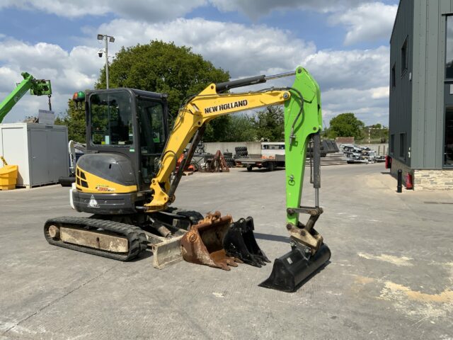 New Holland E39B SR Digger (ST22565)