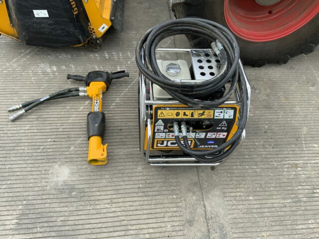 JCB Beaver Pack