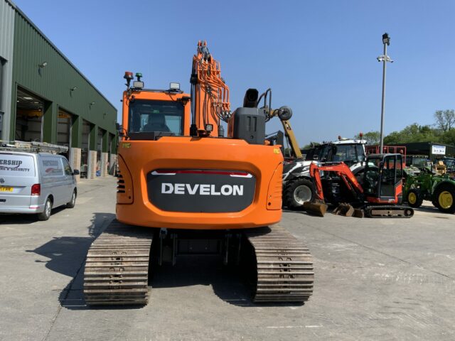 Develon DX140LCR-7 Digger (ST23384)