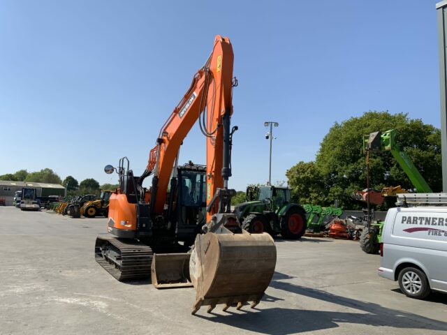 Develon DX140LCR-7 Digger (ST23384)