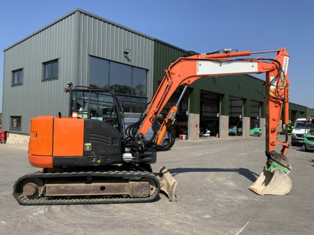 Hitachi ZX85 USB-5A Digger (ST23302)