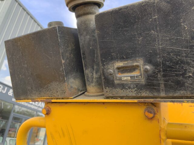 Benford 3 Tonne Swivel Tip Dumper