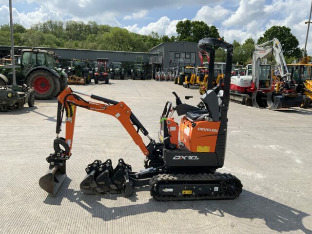 Develon DX10Z Micro Digger (ST23362)