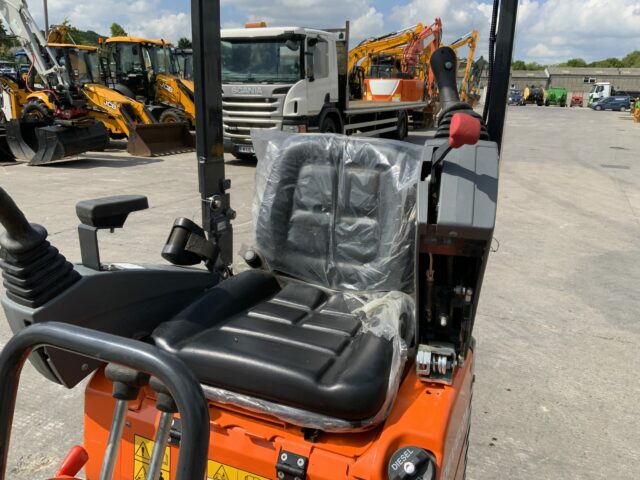 Develon DX10Z Micro Digger (ST23362)
