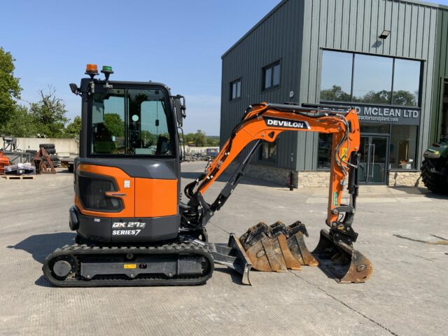 Doosan DX27Z-7 Digger (ST23332)