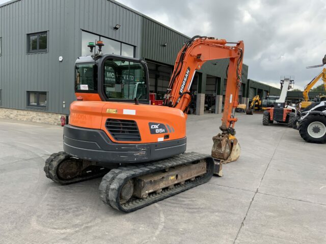 Doosan DX85R-3 Digger (ST23371)