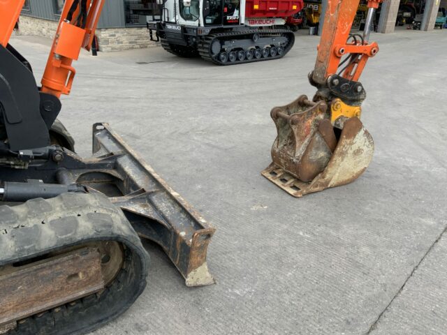 Doosan DX85R-3 Digger (ST23371)