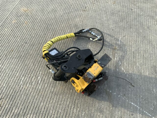 Engcon EC02-S30/150 Rotating Quick Hitch