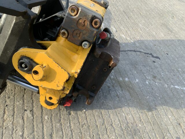 Engcon EC02-S30/150 Rotating Quick Hitch