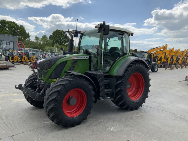 Fendt 516 Power Tractor (ST22632)