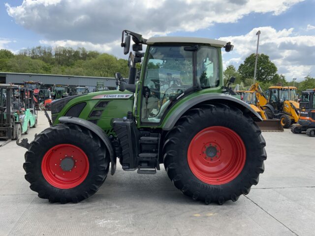 Fendt 516 Power Tractor (ST22632)