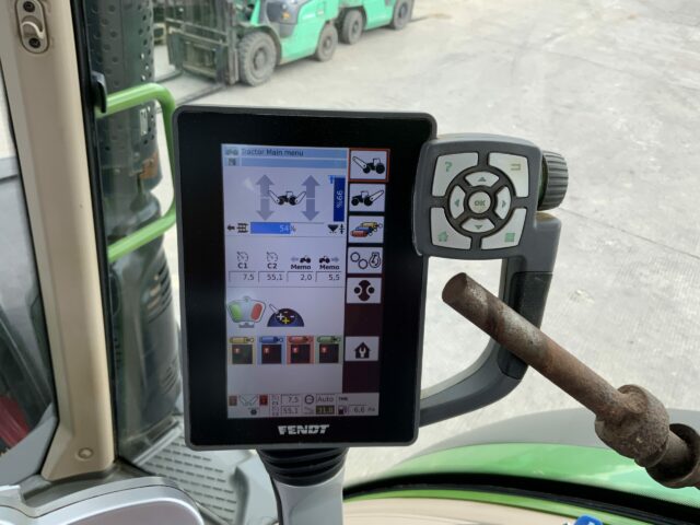 Fendt 516 Power Tractor (ST22632)
