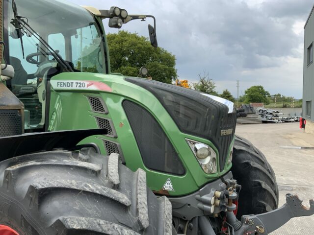Fendt 720 Profi Plus Tractor (ST23132)