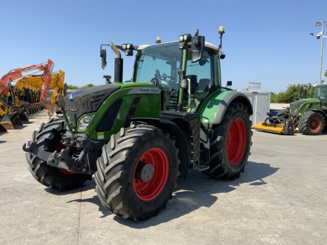 Fendt 718 Profi Plus Tractor (ST23135)