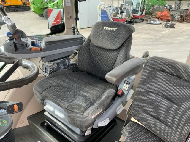 Fendt 724 Profi Plus Tractor (ST22008)