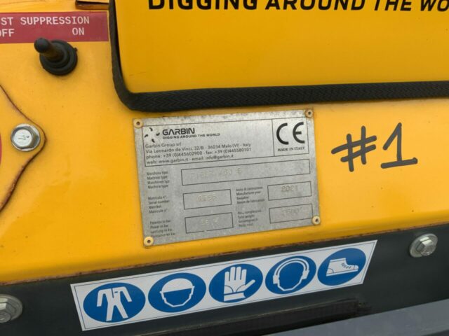 Garbin Fiber 450E Remote Control Wheel Excavator (ST22902)