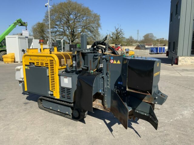 Garbin Fiber Remote Control Wheel Excavator 450E (ST22898)