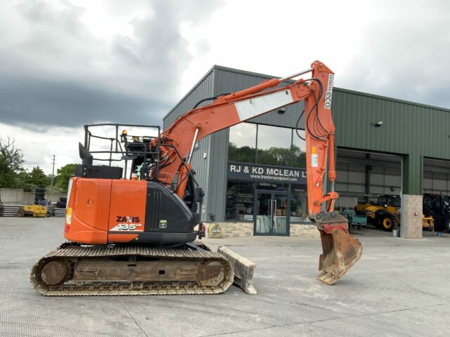 Hitachi Zaxis 135 US-6 Digger (ST23299)