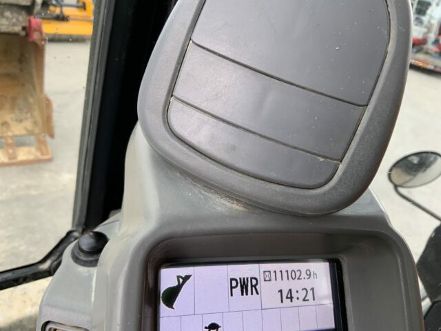 Hitachi Zaxis 135 US-6 Digger (ST23300)