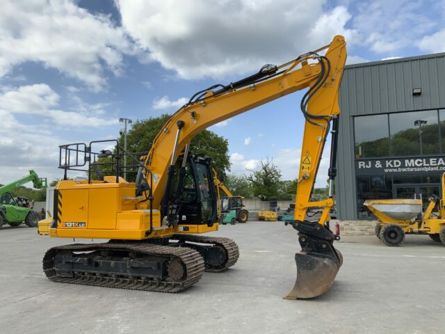 JCB 131X LC Digger (ST23102)