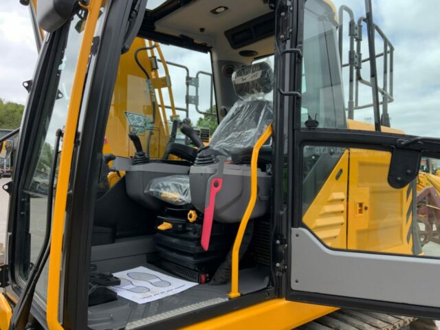 JCB 140X LC Digger (ST23287)