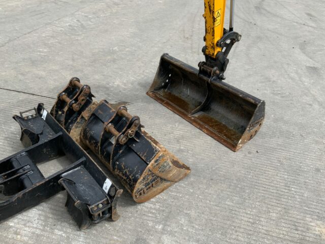 JCB 16C-1 Digger (ST23335)