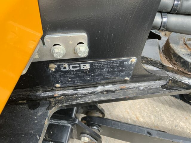 JCB 16C-1 Digger (ST23335)