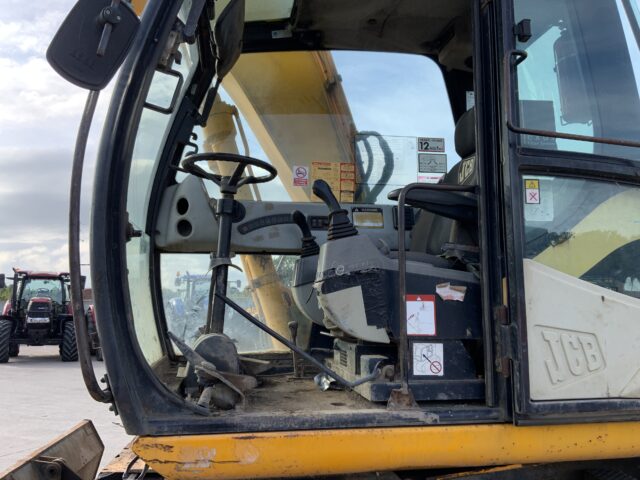 JCB JS130W Digger (ST23289)
