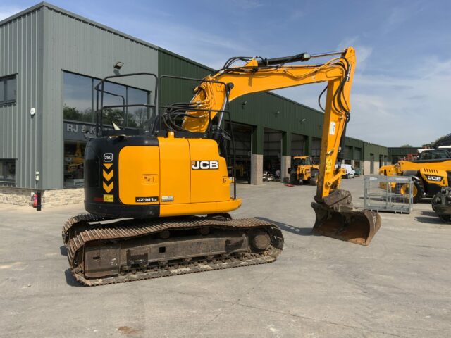 JCB JZ141 LC Digger (ST23136)