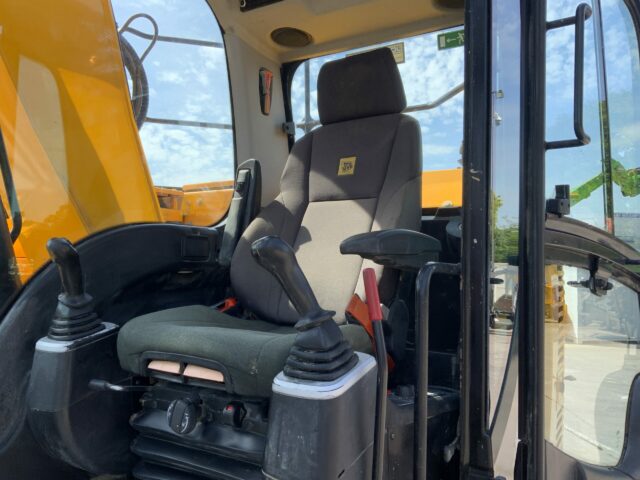 JCB JZ141 LC Digger (ST23136)