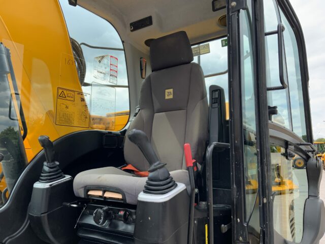 JCB JZ141LC Digger (ST23188)