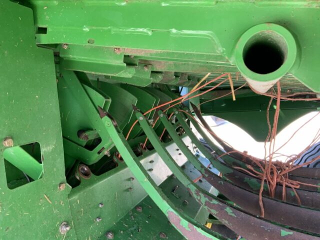 John Deere 1424H Baler (ST23218)