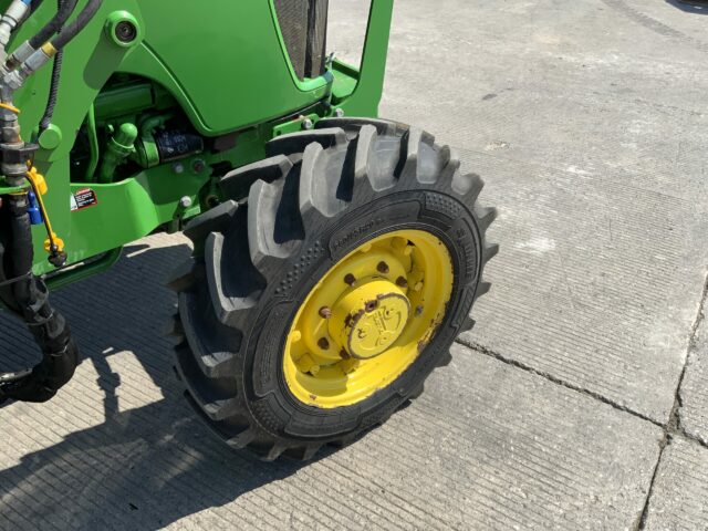 John Deere 5050E Compact Tractor (ST23330)