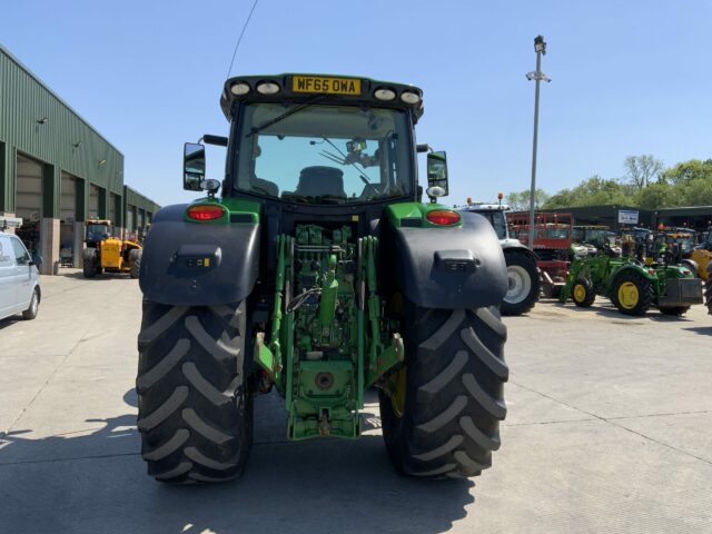 John Deere 6215R Tractor (ST23125)